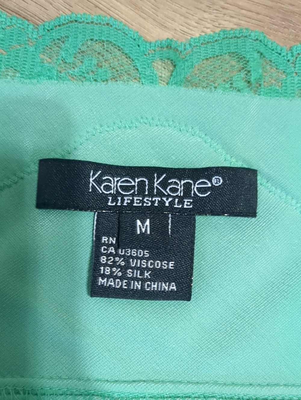 Karen Kane Velvet Lace Trim V Neck Tank Top Cami Beaded Green Size M - Picture 8 of 10
